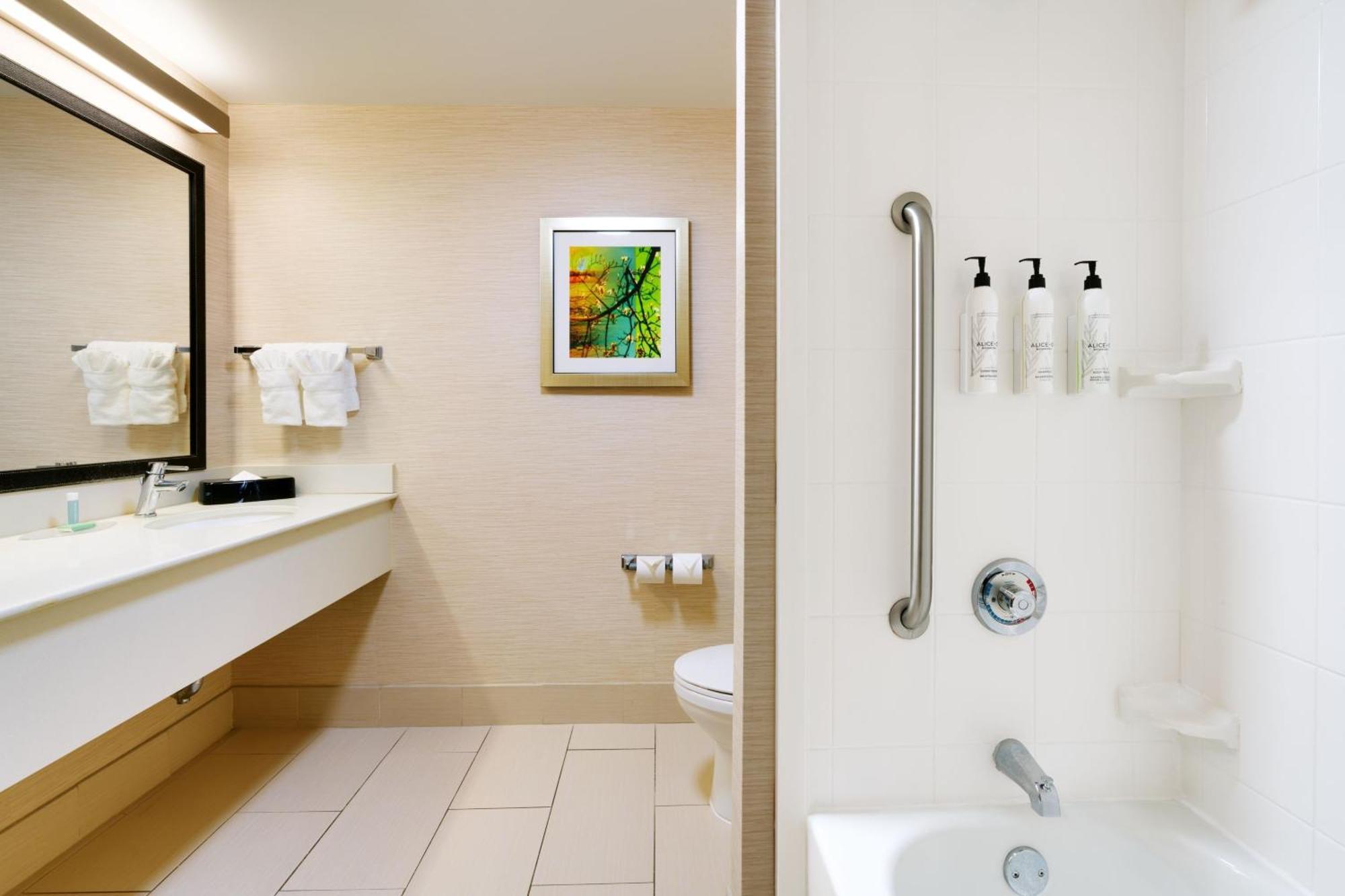 Fairfield By Marriott Patuxent River Naval Air Station 3*